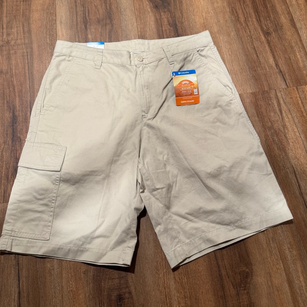Columbia Modern Classic Men's Beige Cargo Shorts